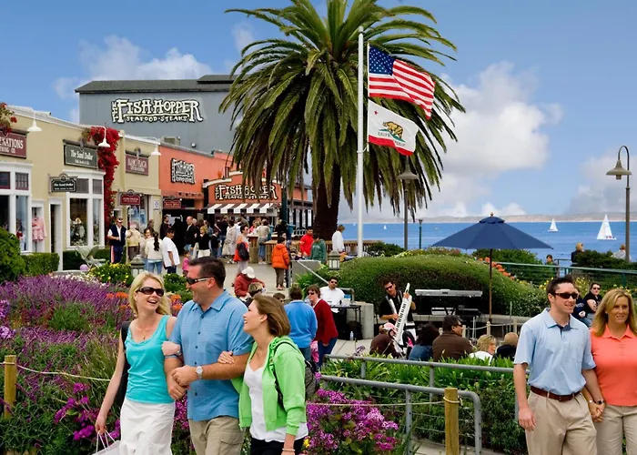 Monterey Bay Inn